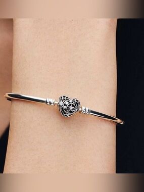 Pandora Sterling Silver Celestial Heart Clasp Bangle